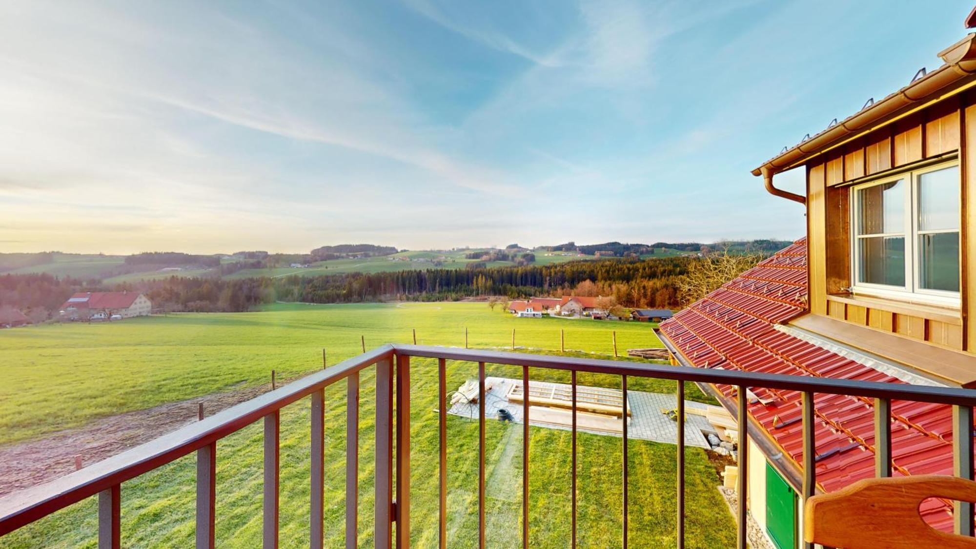 Heimatel - Ferienappartements Hochberg Argenbuhl ภายนอก รูปภาพ